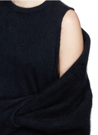 Detail View - Click To Enlarge - TOGA ARCHIVES - Asymmetric wrap layer wool sweater