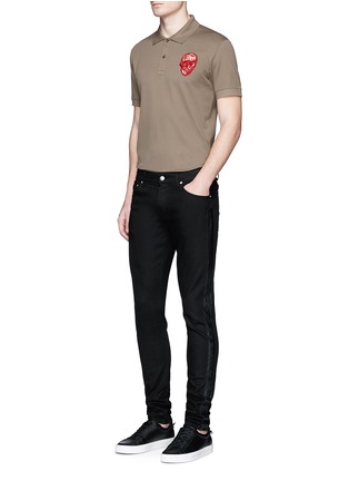 Figure View - Click To Enlarge - ALEXANDER MCQUEEN - Skull embroidered polo shirt