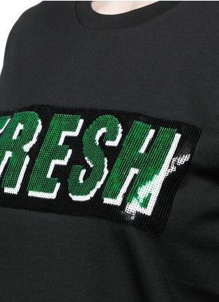 Detail View - Click To Enlarge - MO&CO. - 'FRESH' sequin embellished T-shirt