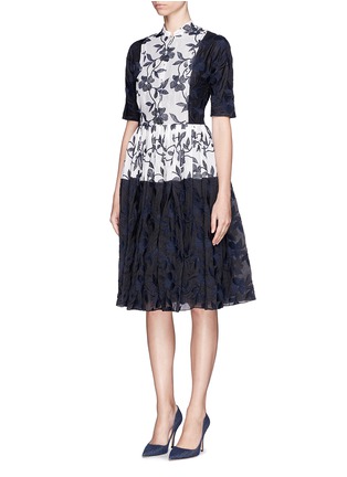 Front View - Click To Enlarge - MS MIN - Flower embroidery cotton toile shirt dress
