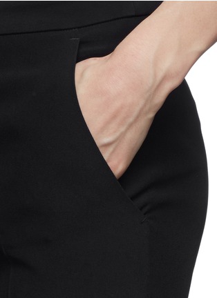Detail View - Click To Enlarge - ALEXANDER MCQUEEN - Contrast hem cropped pants