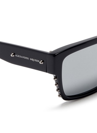 Detail View - Click To Enlarge - ALEXANDER MCQUEEN - Stud rectangle frame acetate sunglasses