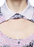 Detail View - Click To Enlarge - CARVEN - Floral print cutout cropped shirt