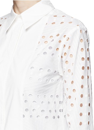 Detail View - Click To Enlarge - SEE BY CHLOÉ - Eyelet cutout cotton poplin shirt